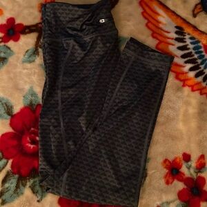 Vineyard vines leggings grey athletic wear whale tail performance leggings